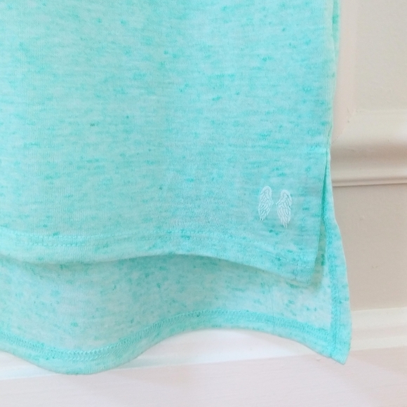 NWOT VS colorblock t-shirt - Picture 2 of 4